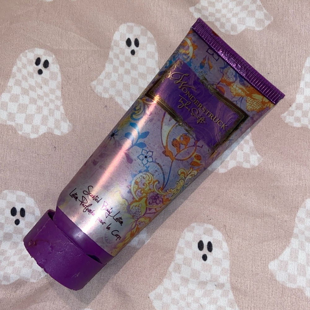 Wonderstruck Taylor Swift Scented Body Lotion